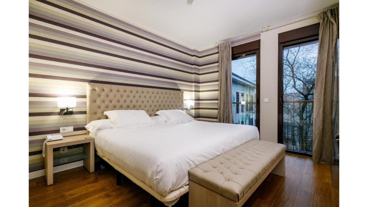 U-Hotel Spa Ciudad De Astorga Bagian luar foto