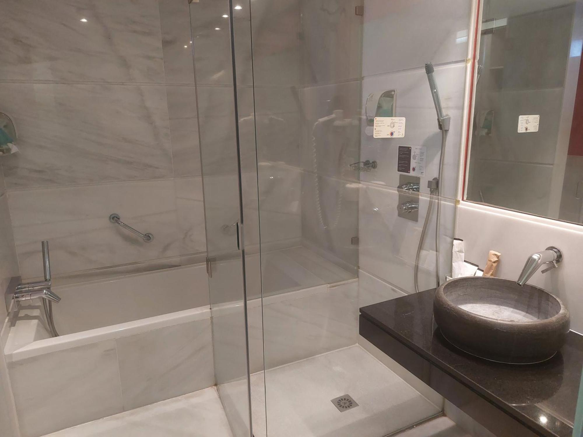 U-Hotel Spa Ciudad De Astorga Bagian luar foto