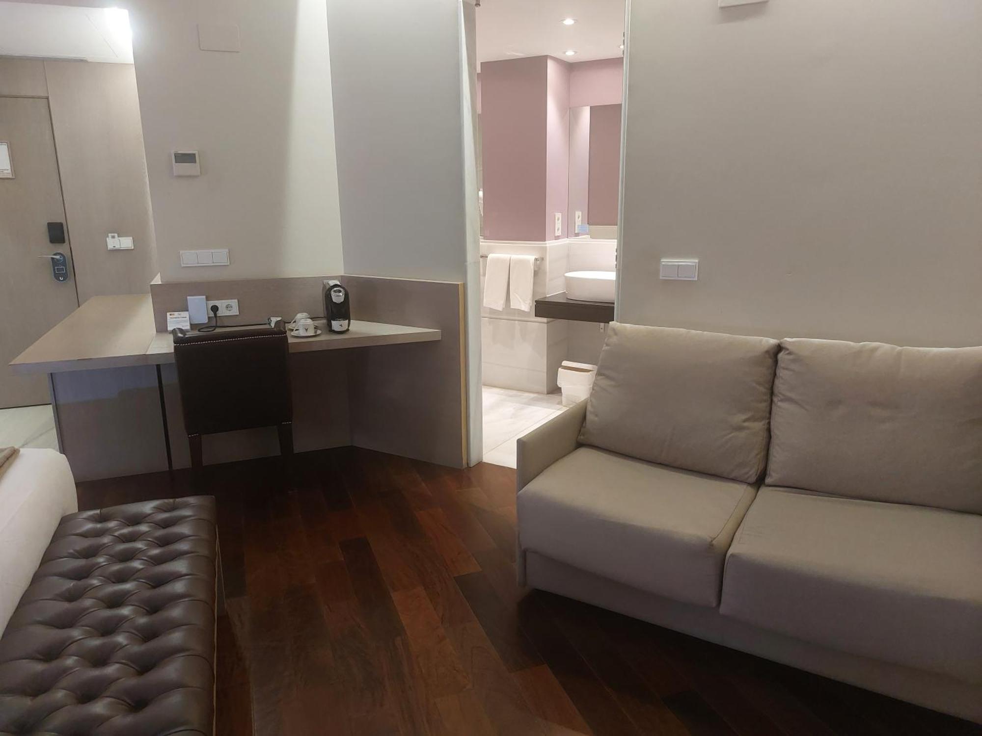 U-Hotel Spa Ciudad De Astorga Bagian luar foto